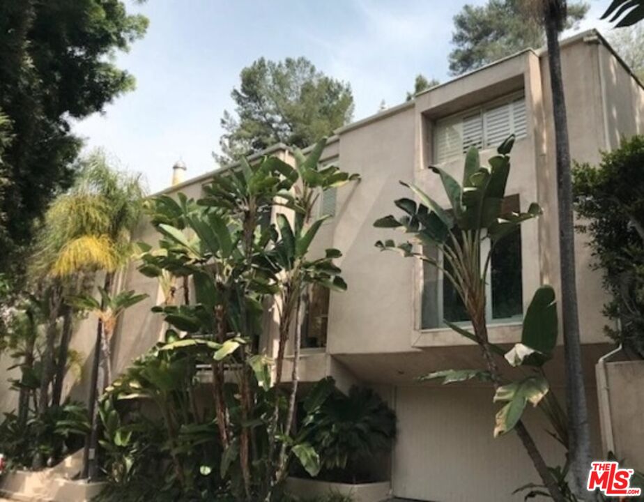 1414 Mockingbird Pl