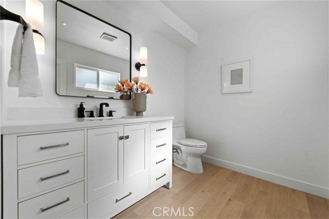2401 Coldwater Canyon DR