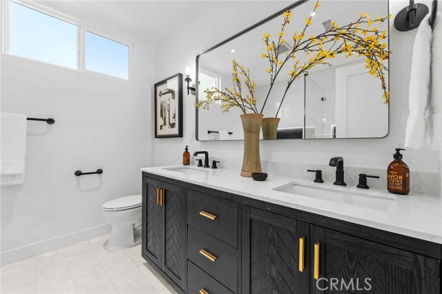 2401 Coldwater Canyon DR