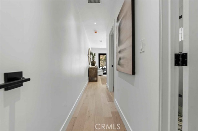 2401 Coldwater Canyon DR