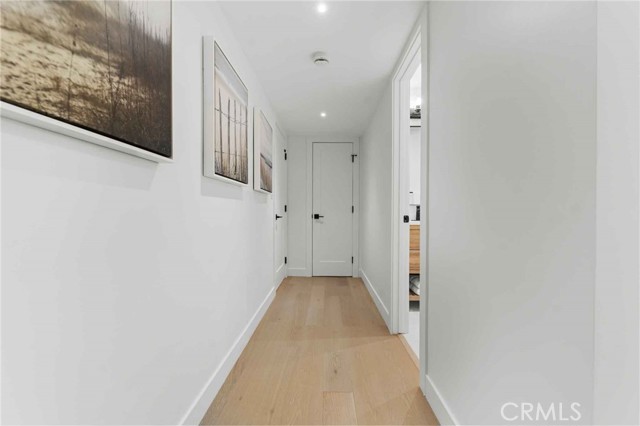 2401 Coldwater Canyon DR
