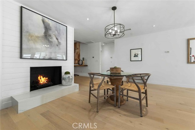 2401 Coldwater Canyon DR