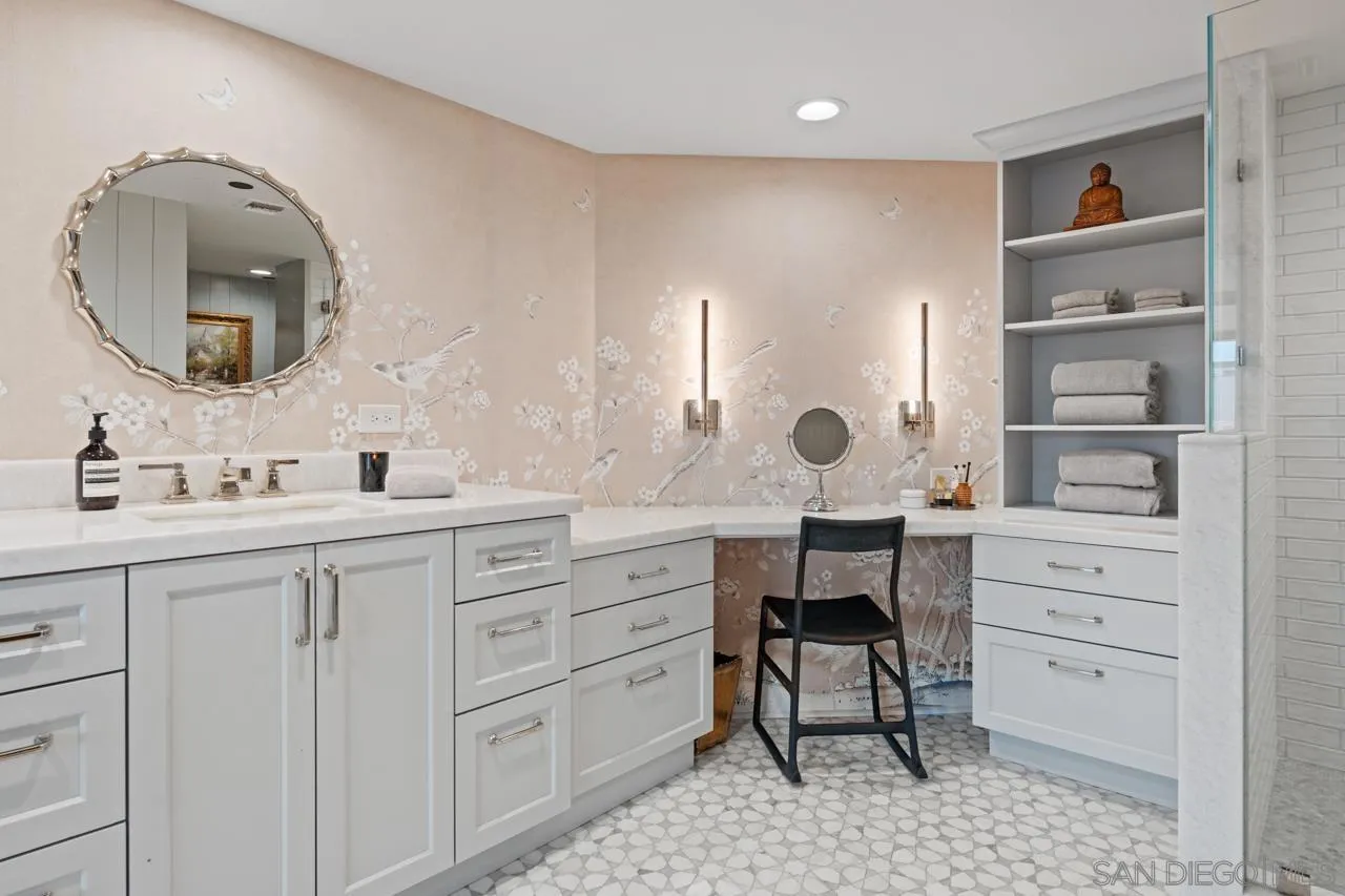 230 W Laurel St Unit 404