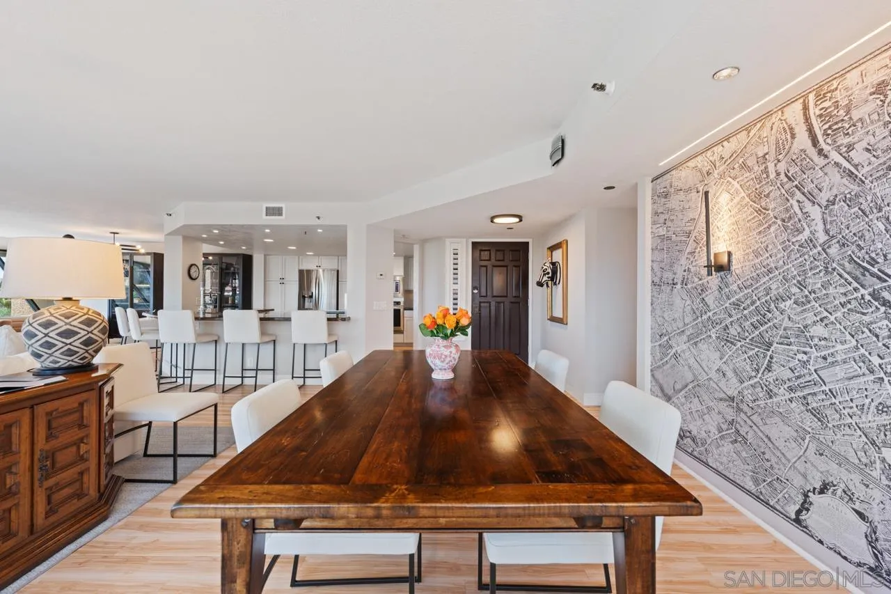 230 W Laurel St Unit 404