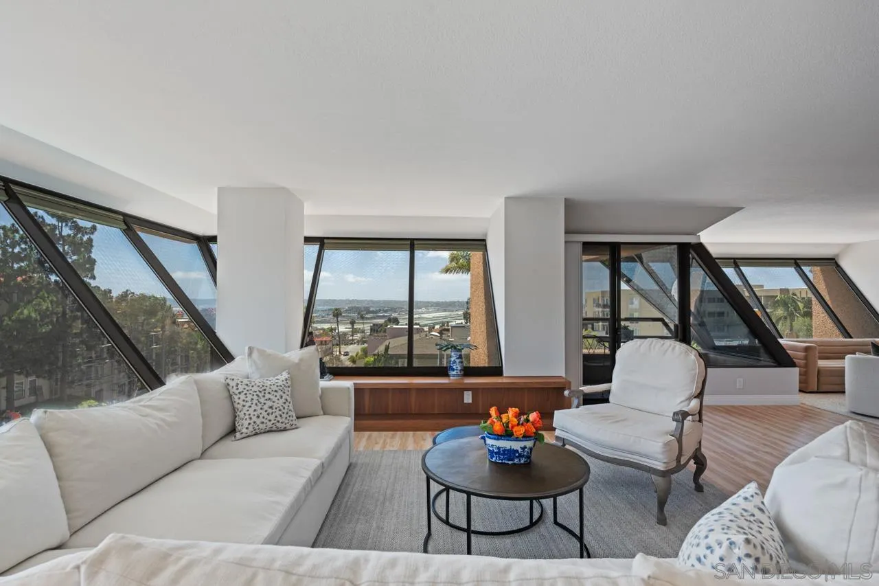 230 W Laurel St Unit 404