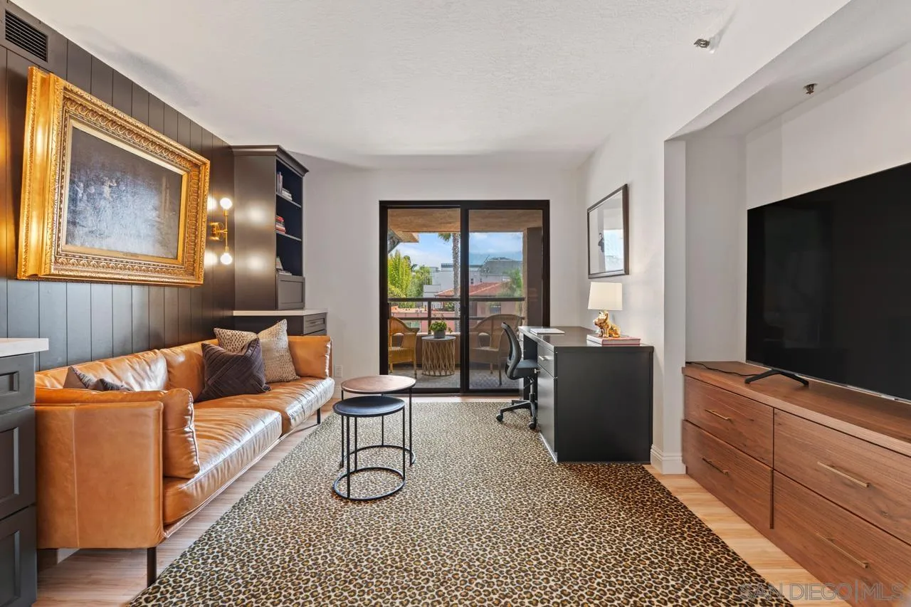230 W Laurel St Unit 404
