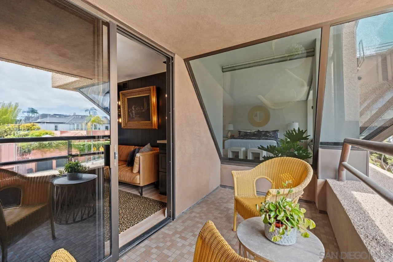 230 W Laurel St Unit 404