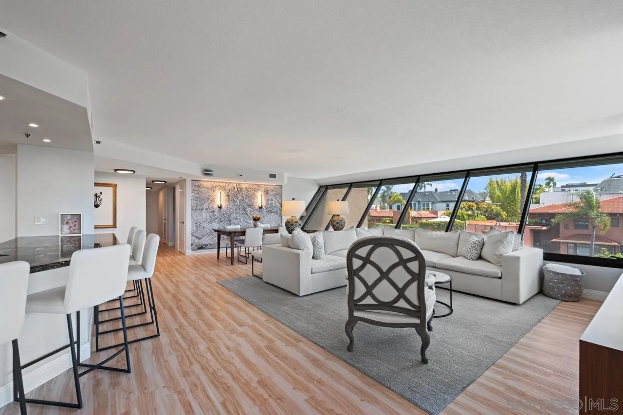 230 W Laurel St Unit 404