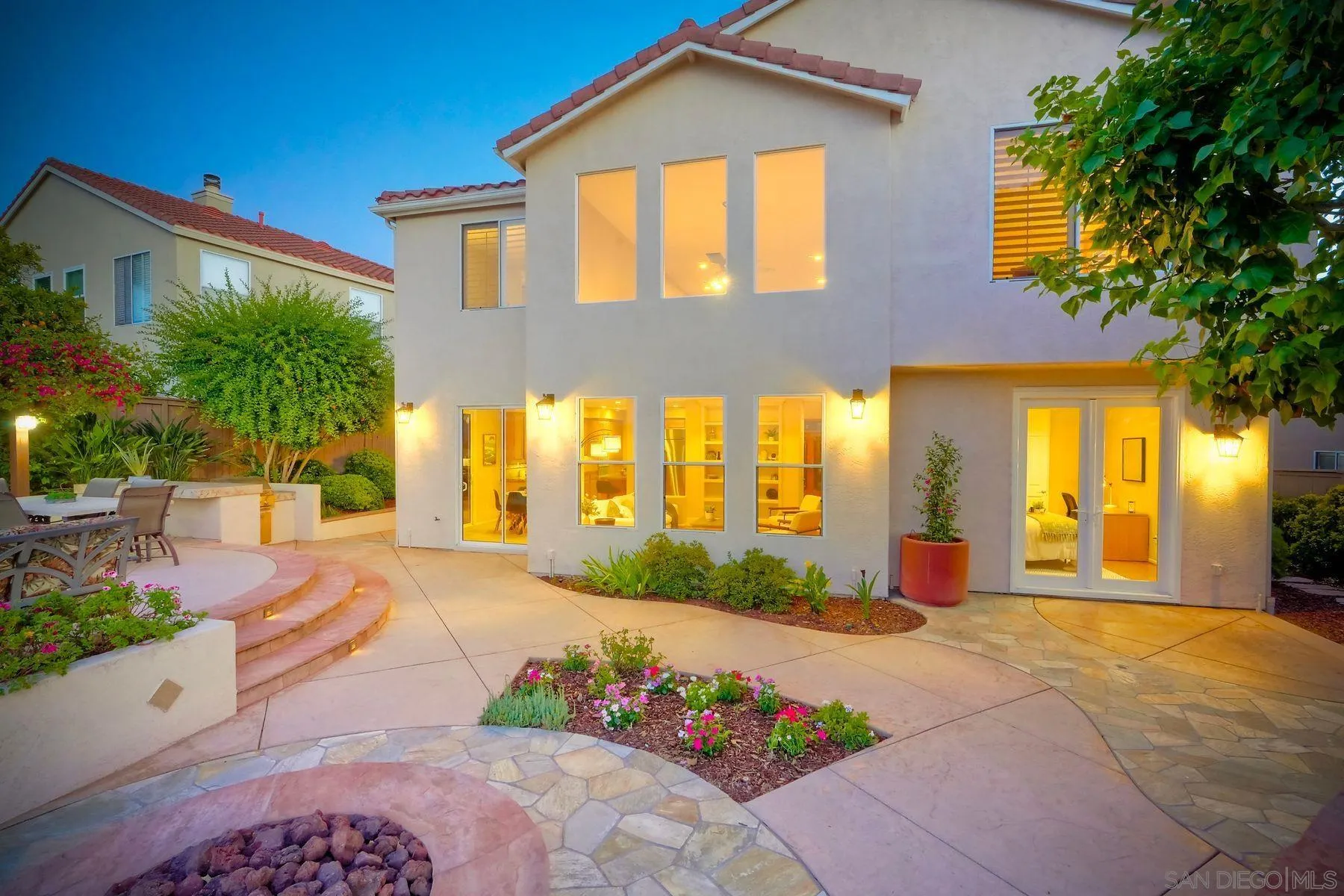 11671 Cypress Canyon Rd