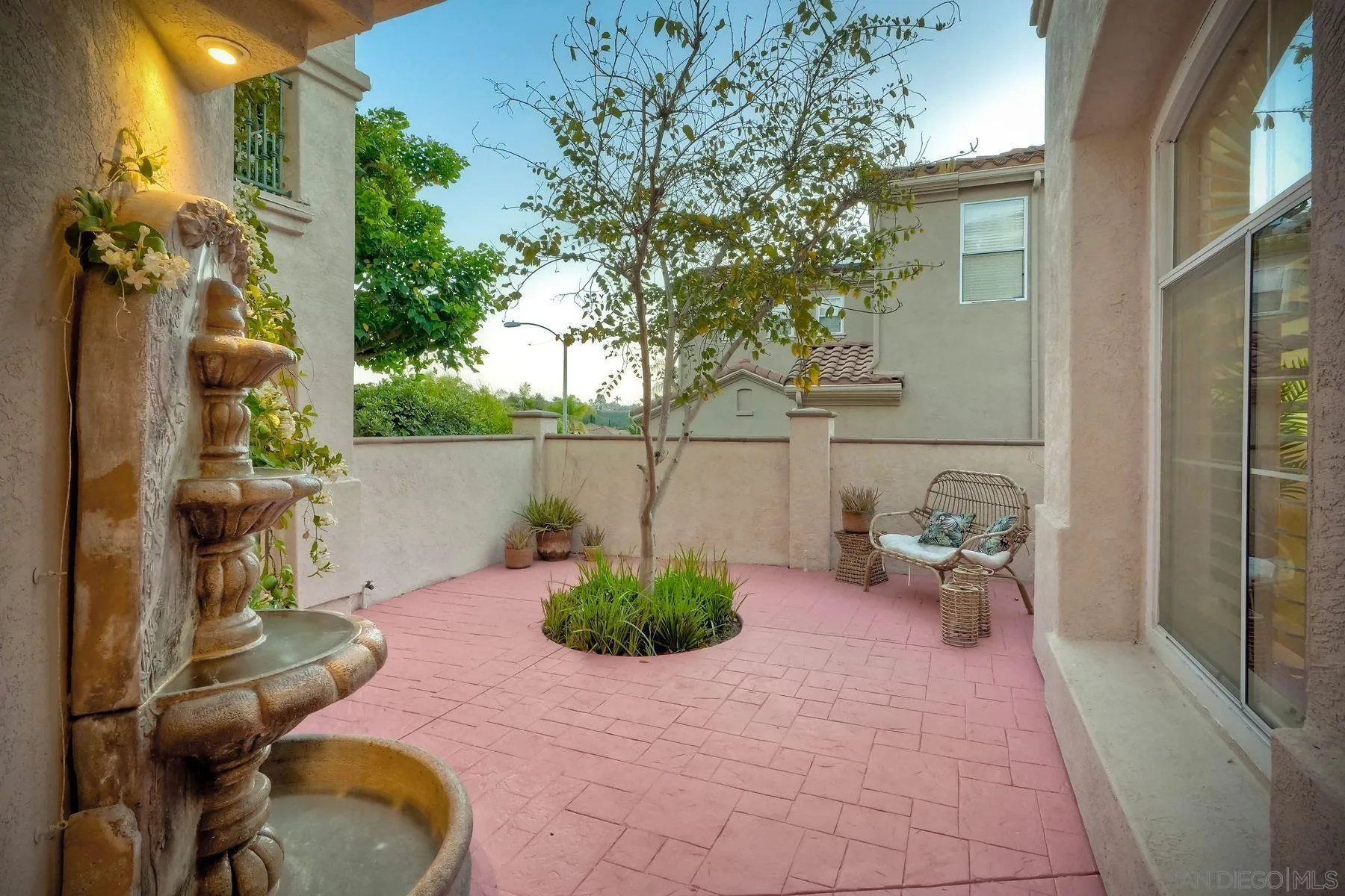 11671 Cypress Canyon Rd