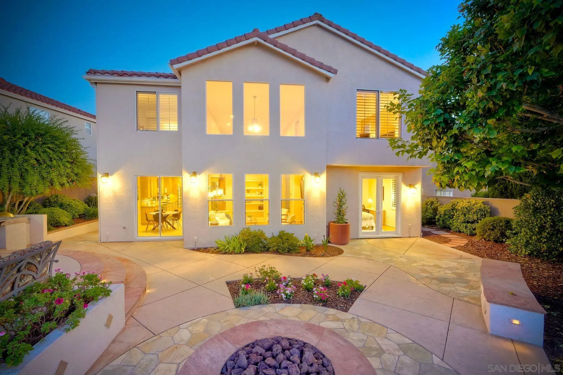 11671 Cypress Canyon Rd