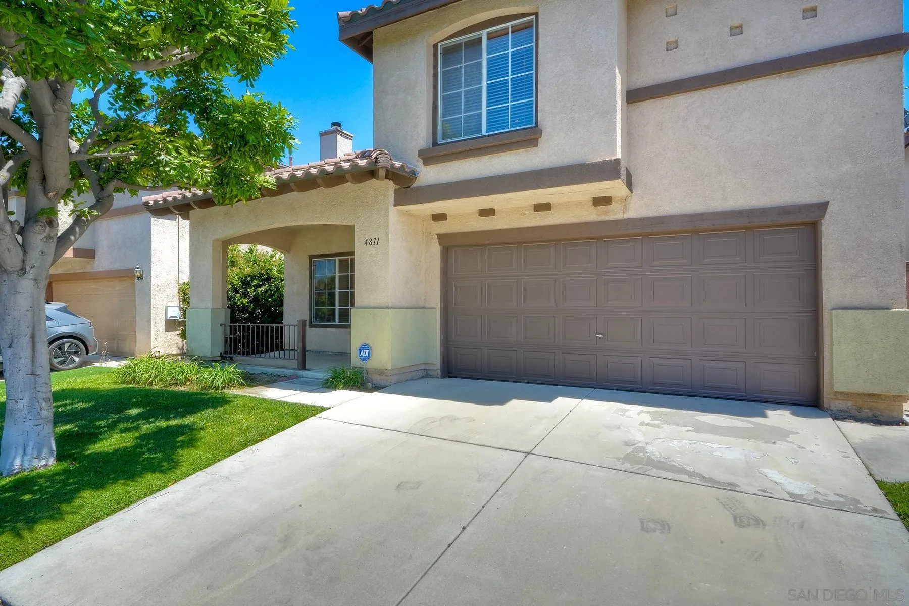 4811 Ventana Way