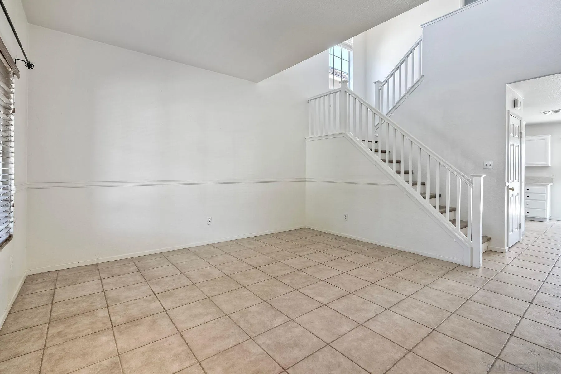 4811 Ventana Way