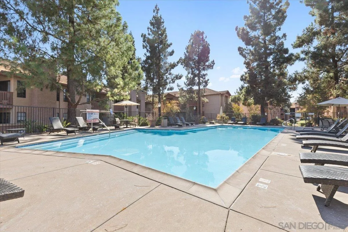 12055 Alta Carmel Ct Unit 185