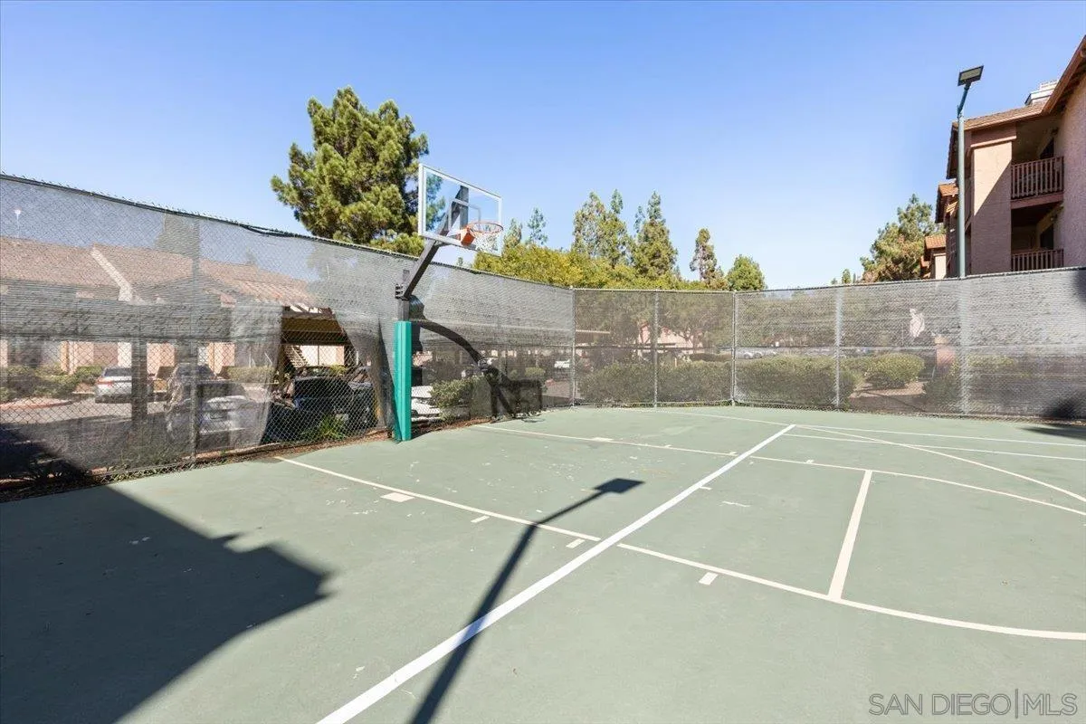 12055 Alta Carmel Ct Unit 185