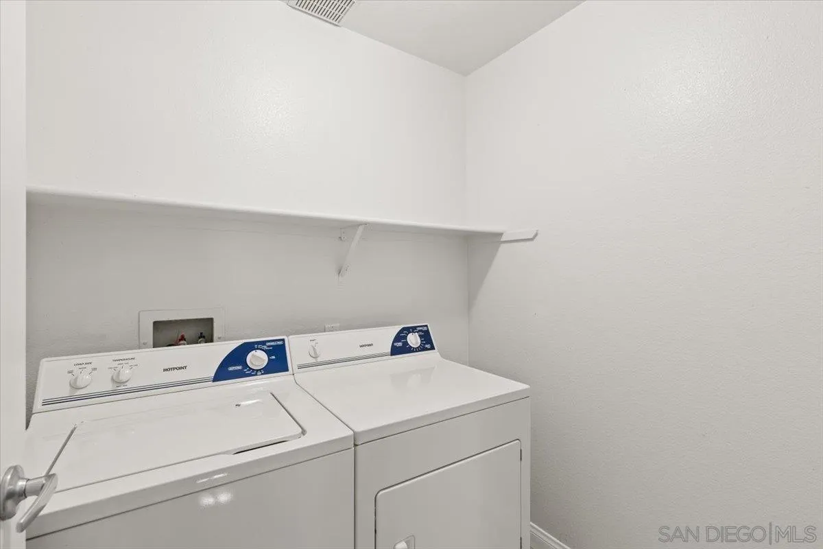12055 Alta Carmel Ct Unit 185
