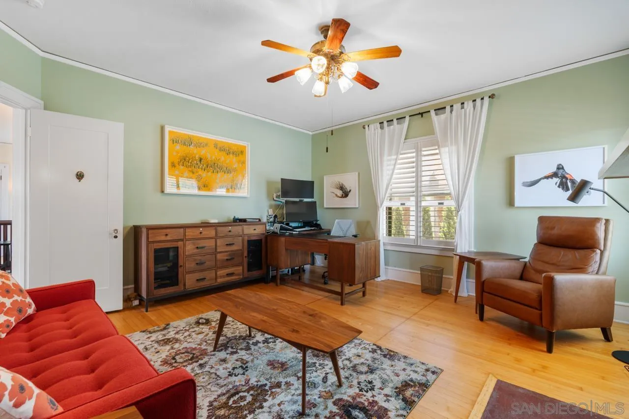 3565 3rd Ave
