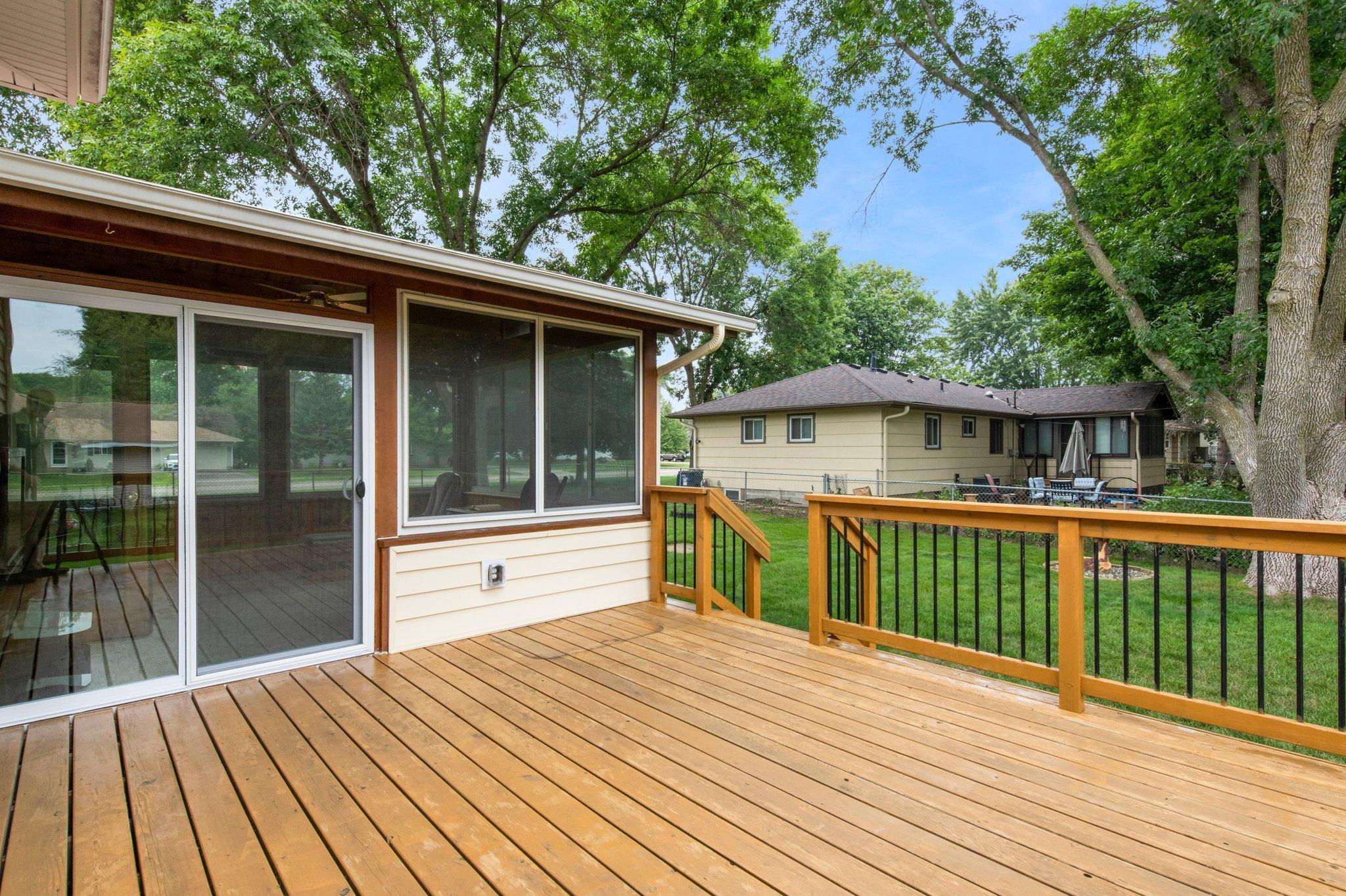 6475 164th Street W