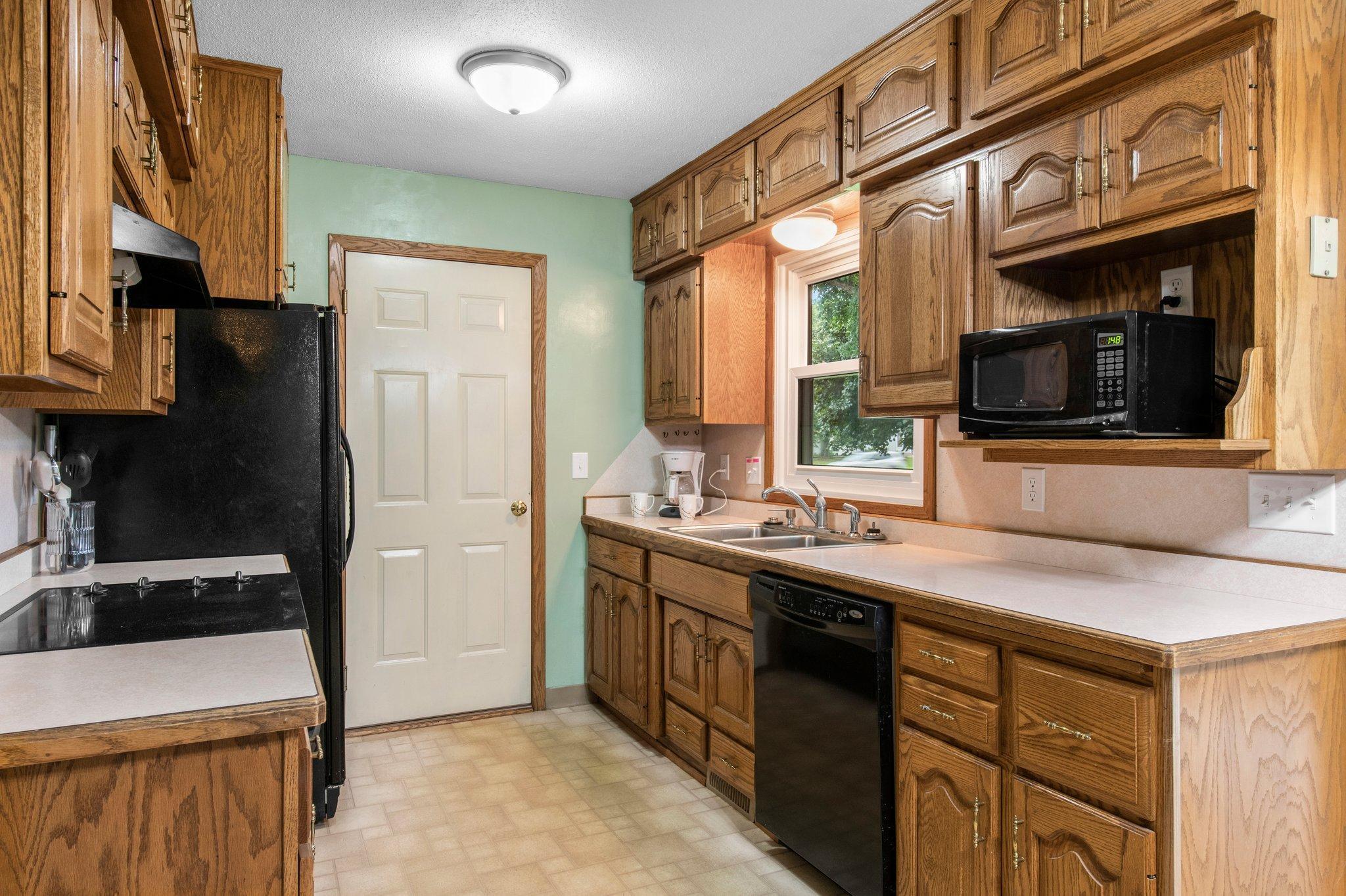 6475 164th Street W