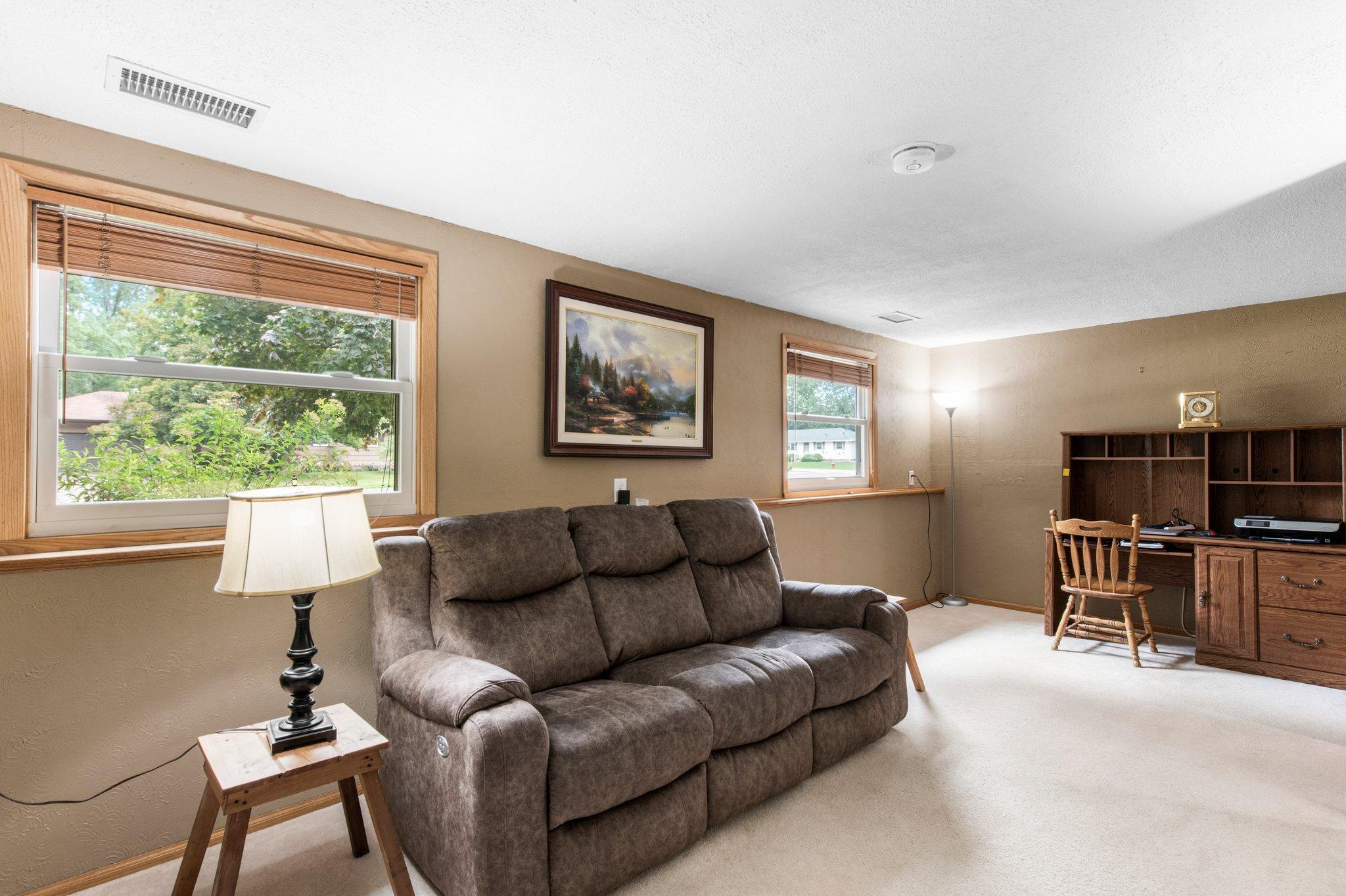 6475 164th Street W