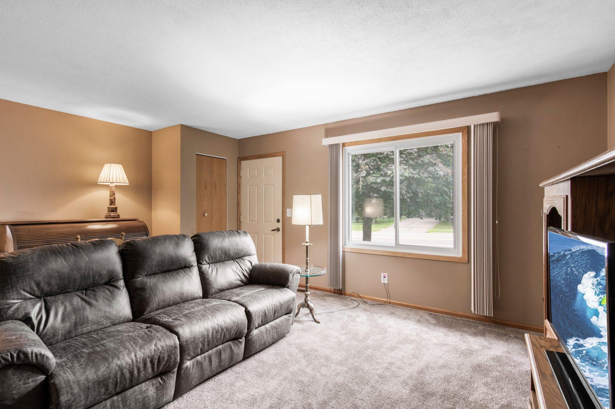 6475 164th Street W