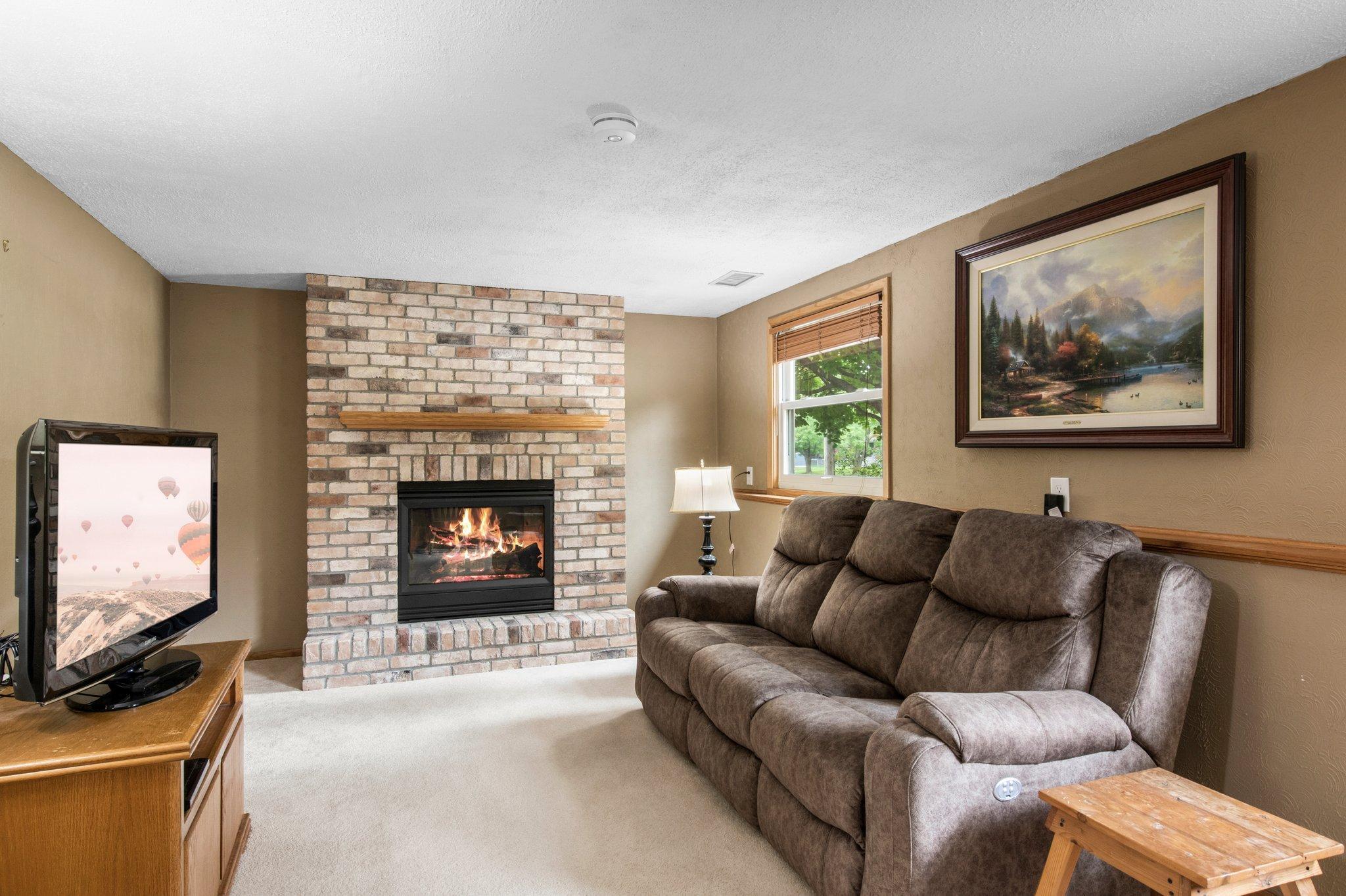 6475 164th Street W