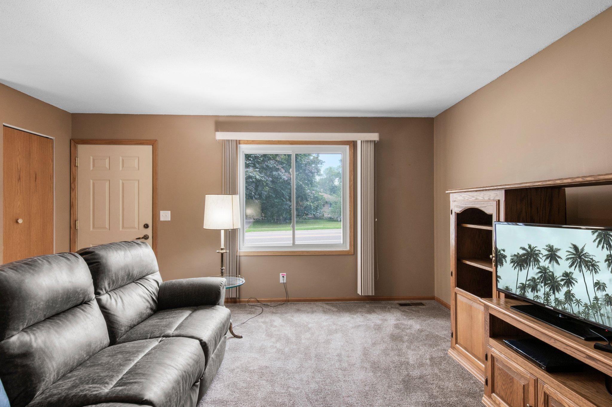 6475 164th Street W