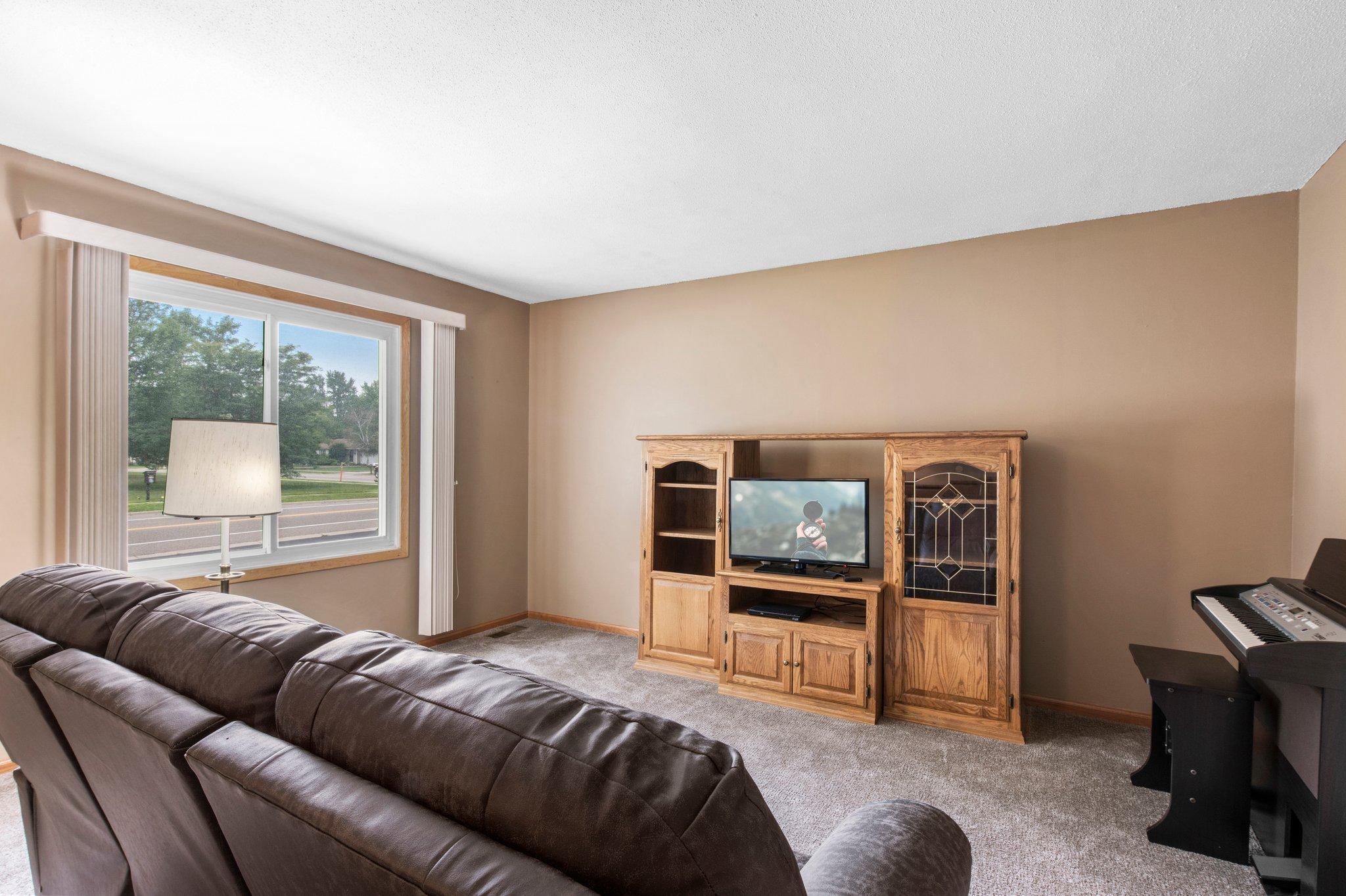 6475 164th Street W