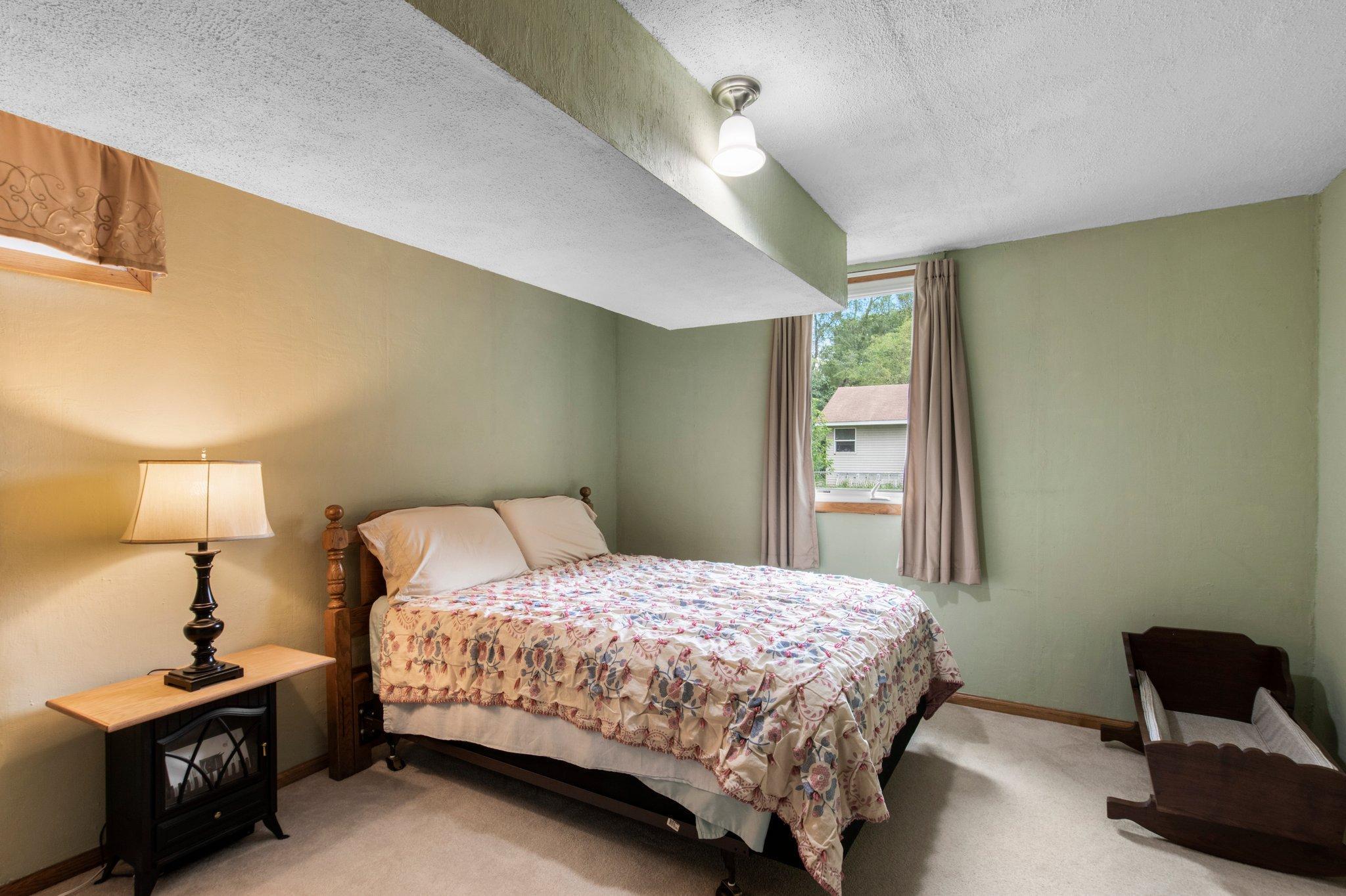 6475 164th Street W