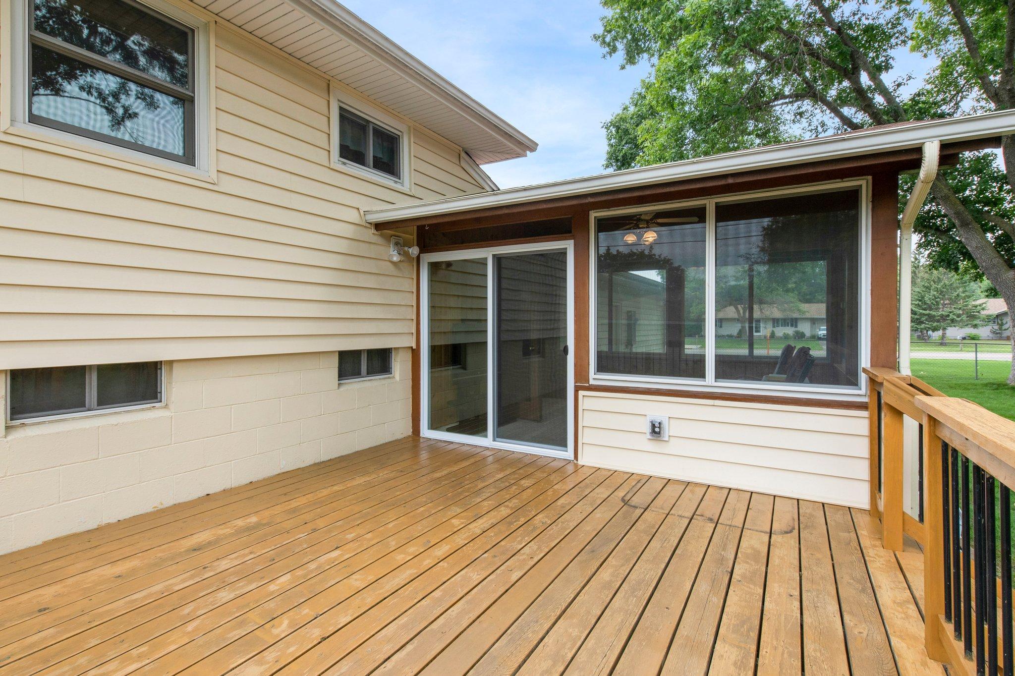 6475 164th Street W