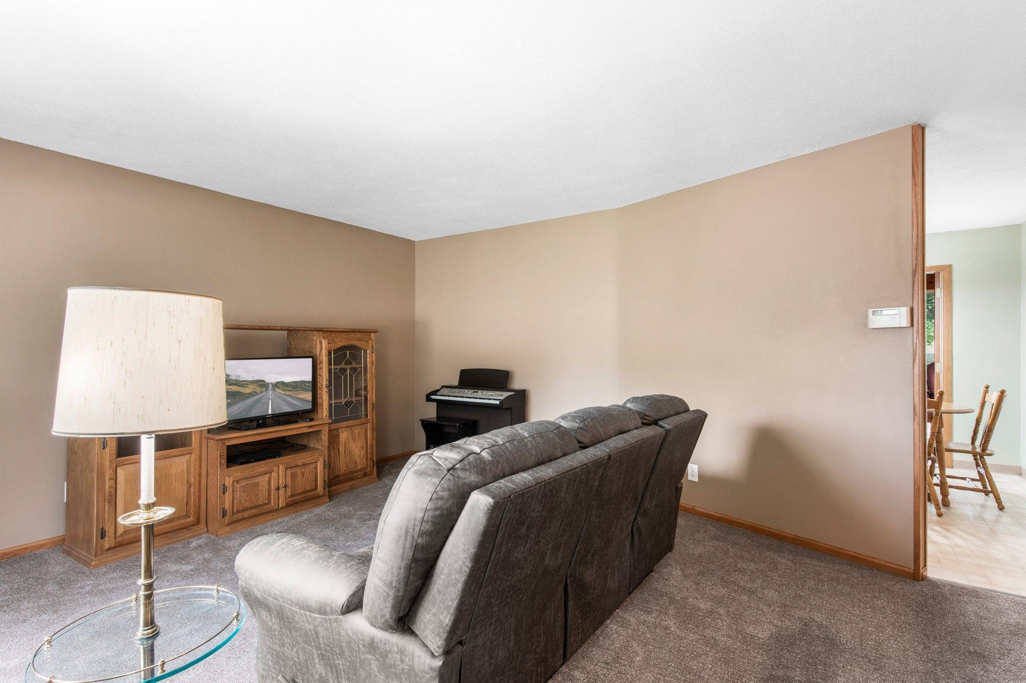 6475 164th Street W