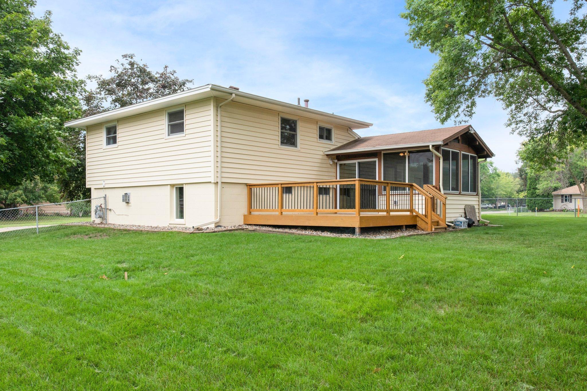6475 164th Street W