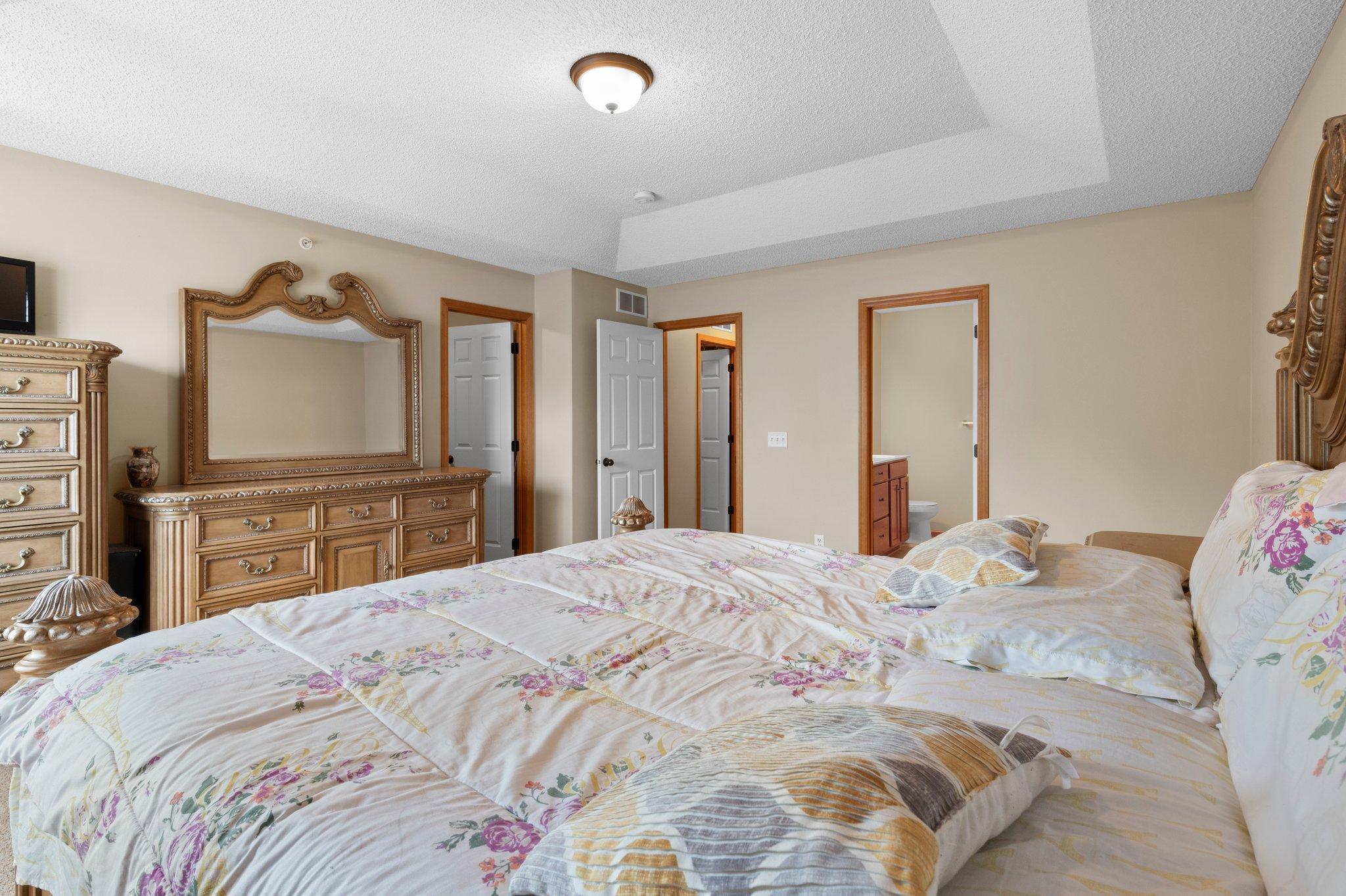 13779 Atwood Avenue Unit: 2004