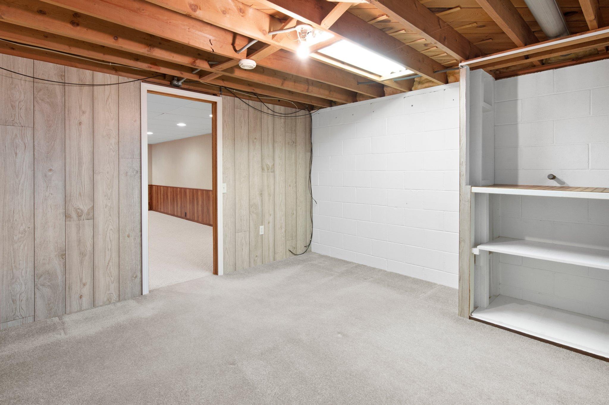 2000 W 83rd Street