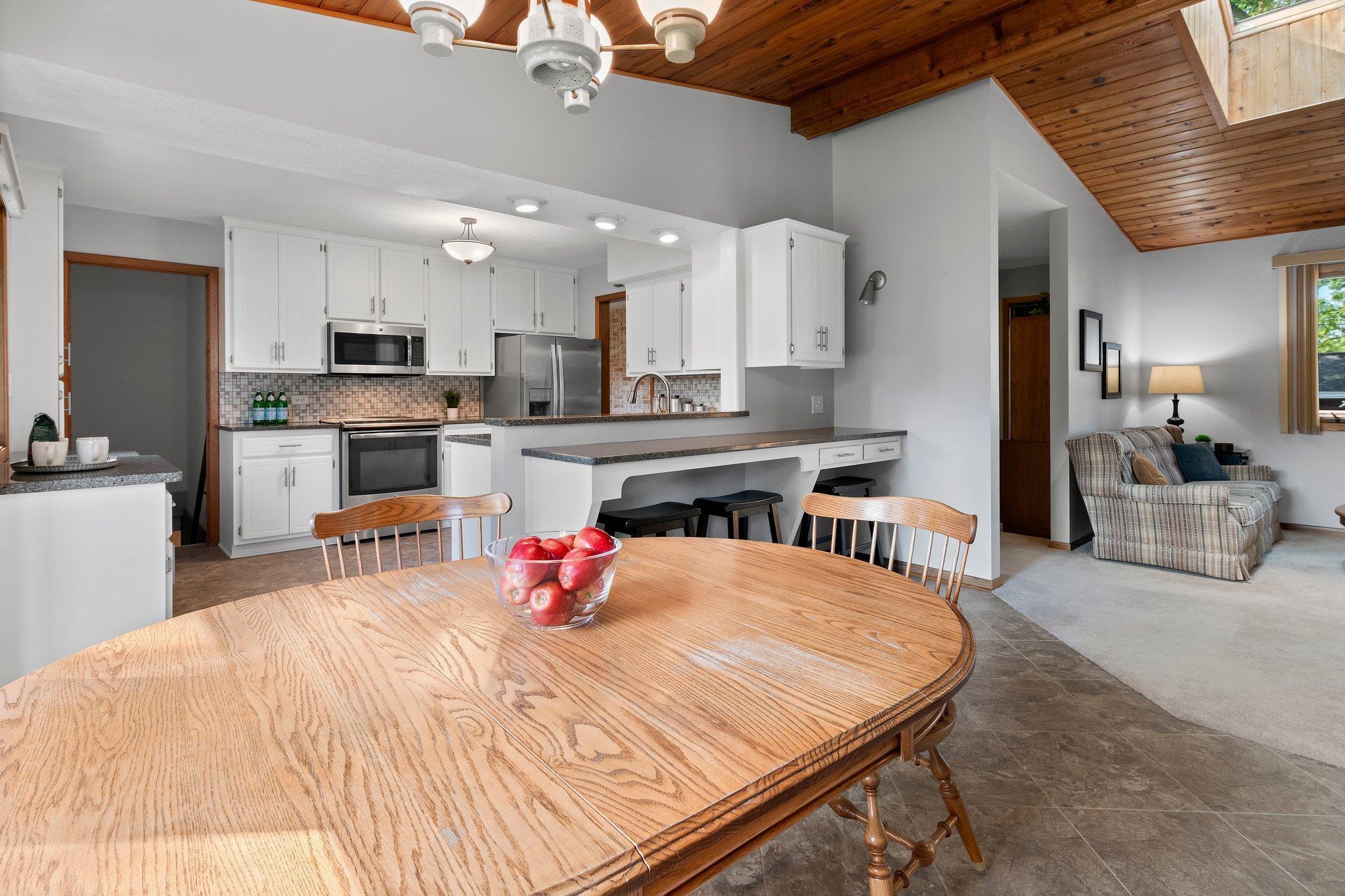 2000 W 83rd Street