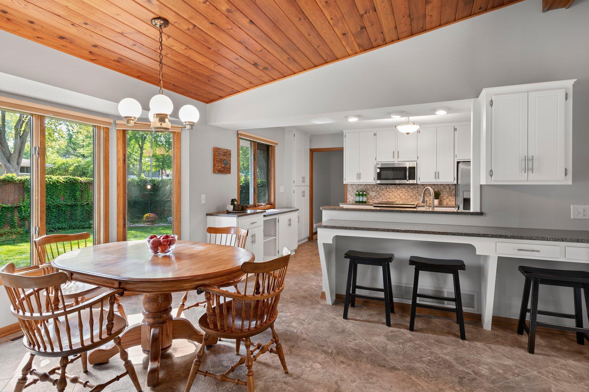 2000 W 83rd Street