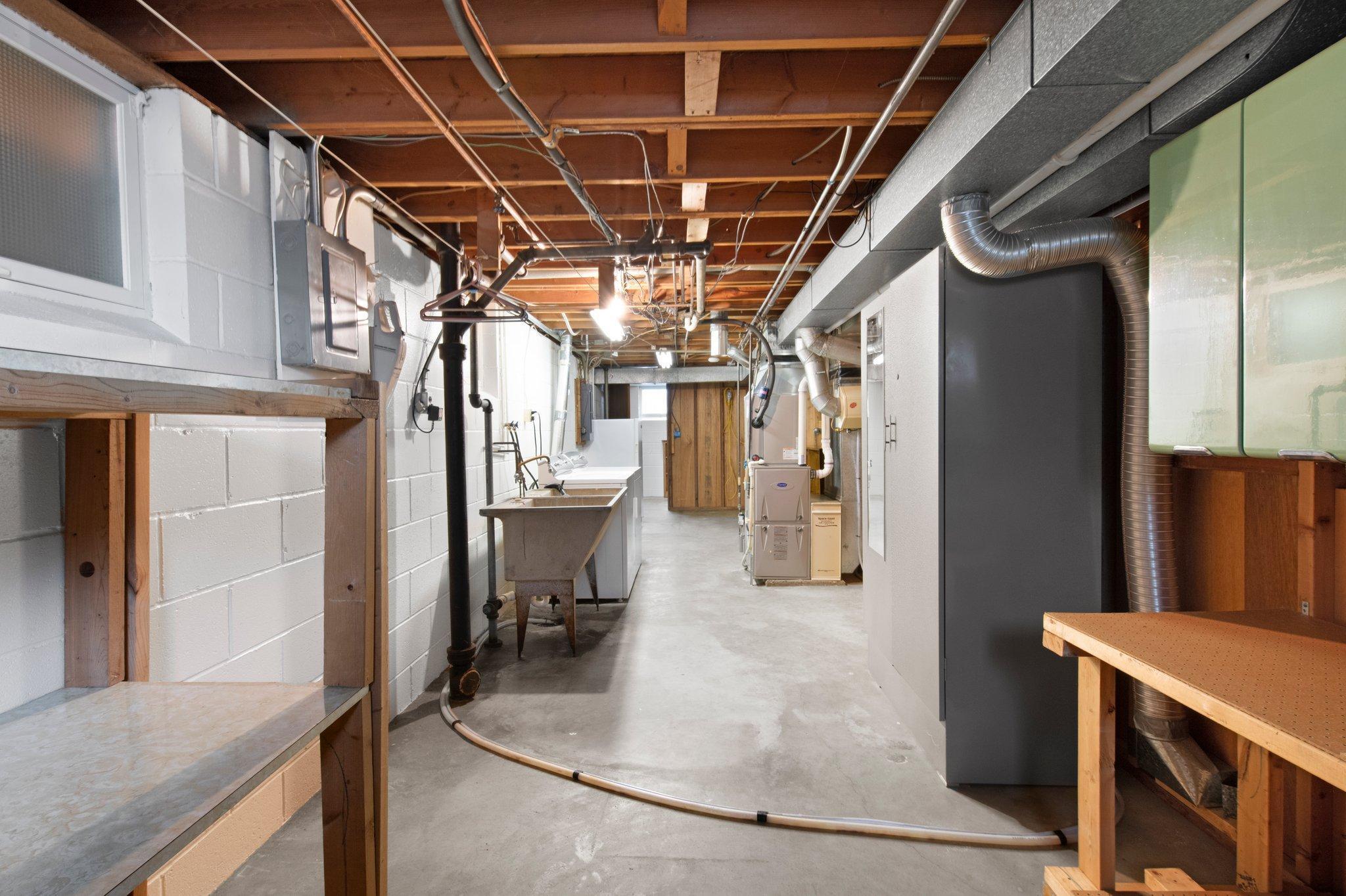 2000 W 83rd Street