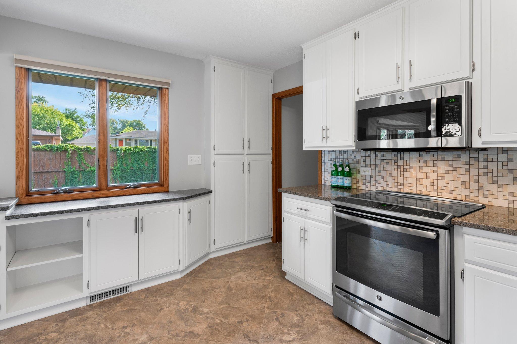 2000 W 83rd Street
