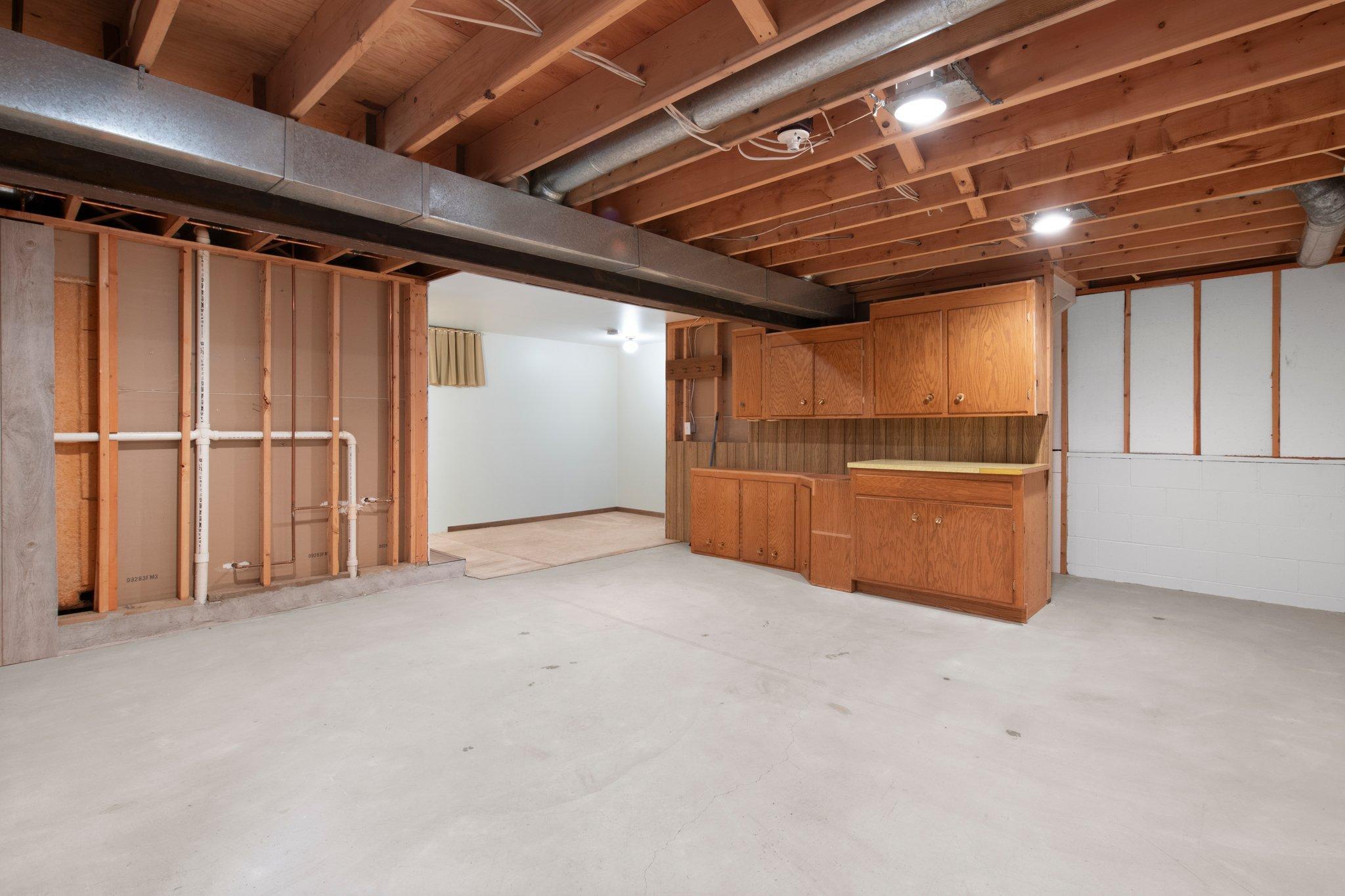 2000 W 83rd Street