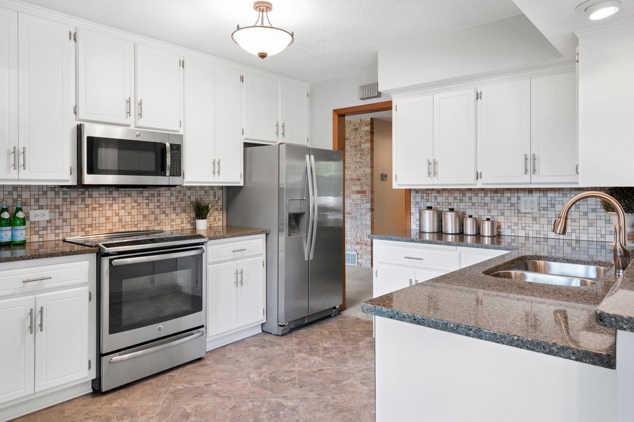 2000 W 83rd Street