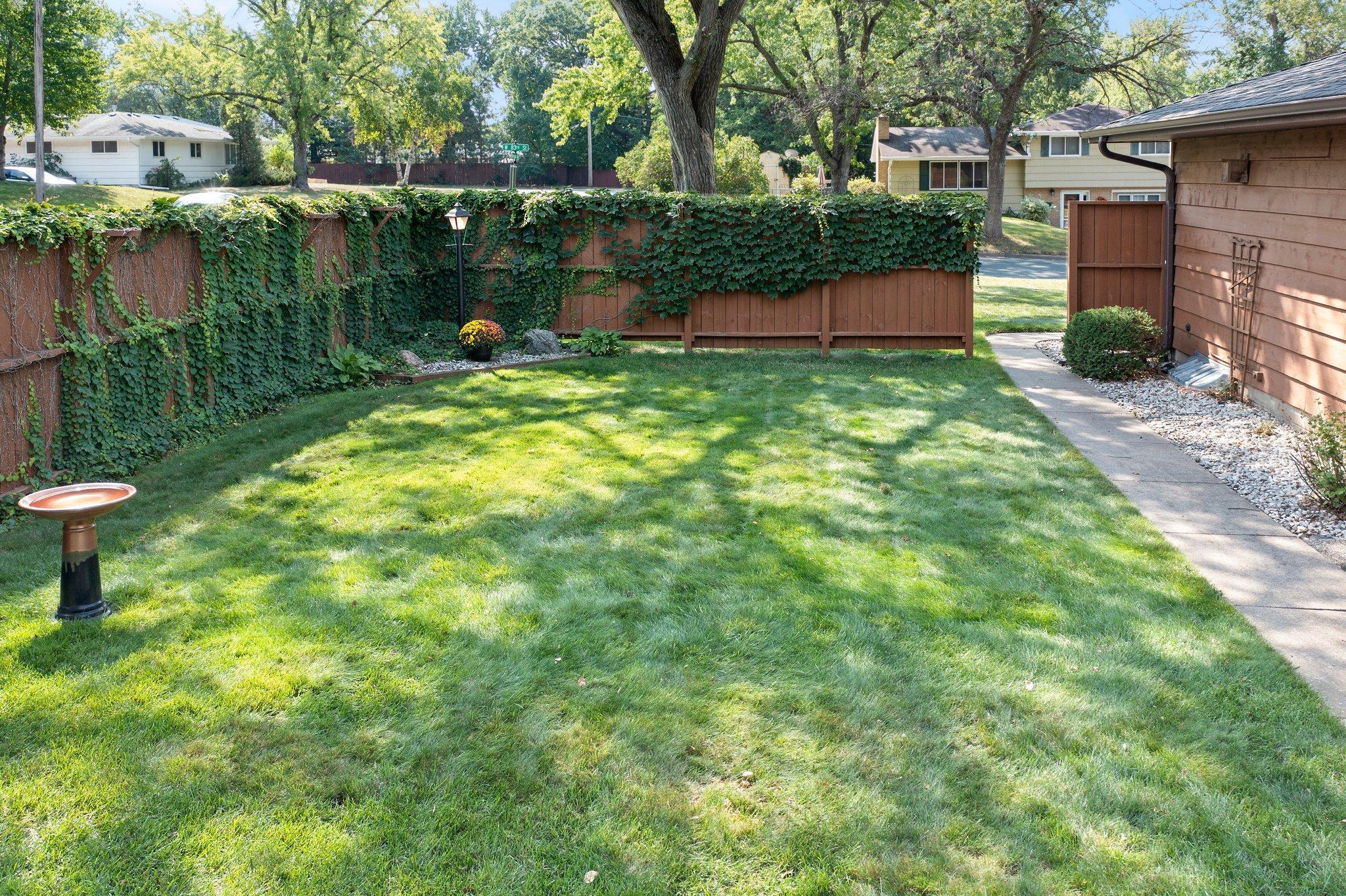 2000 W 83rd Street