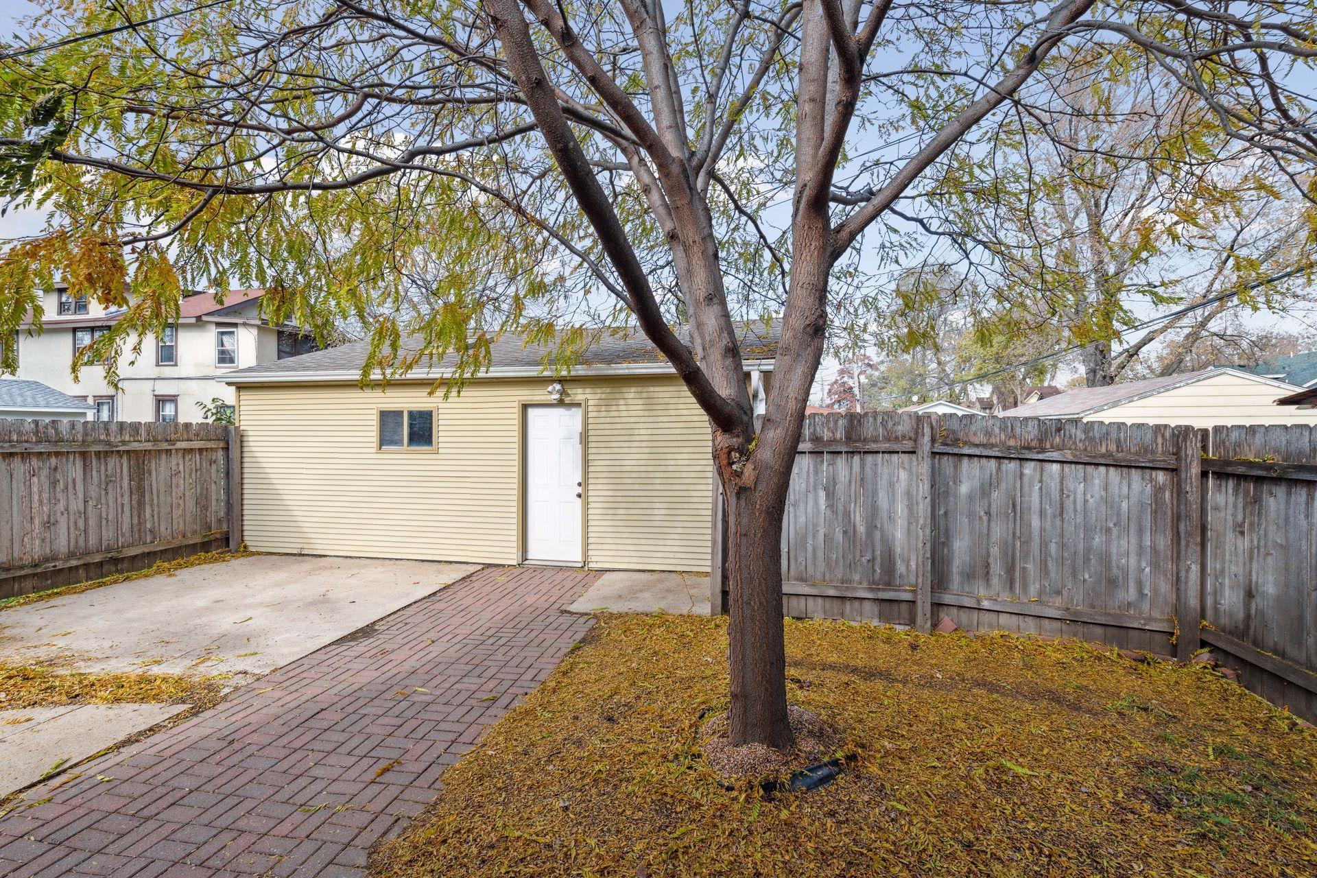 3012 E 35th Street
