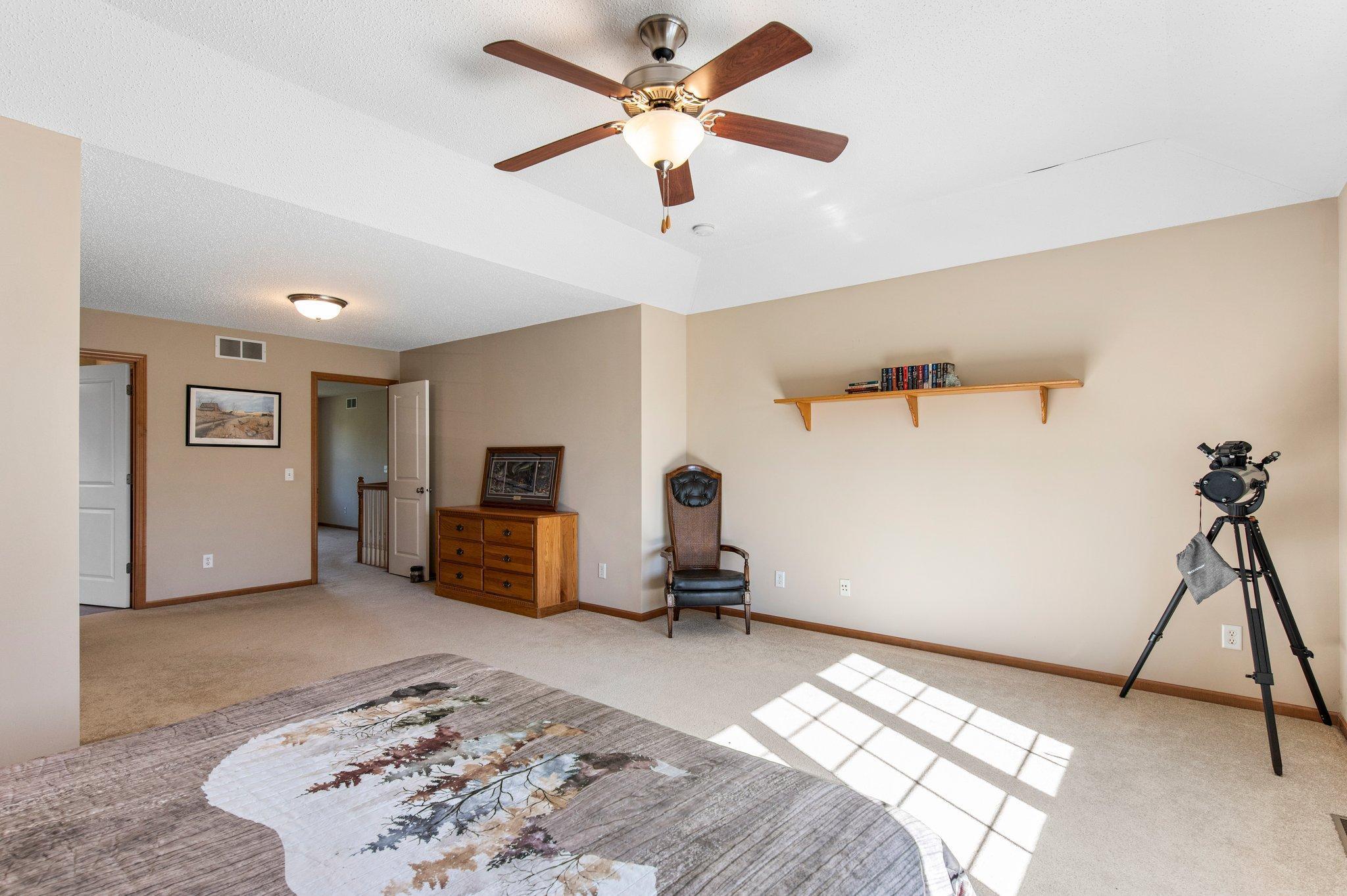 26912 Meadow Ridge Drive