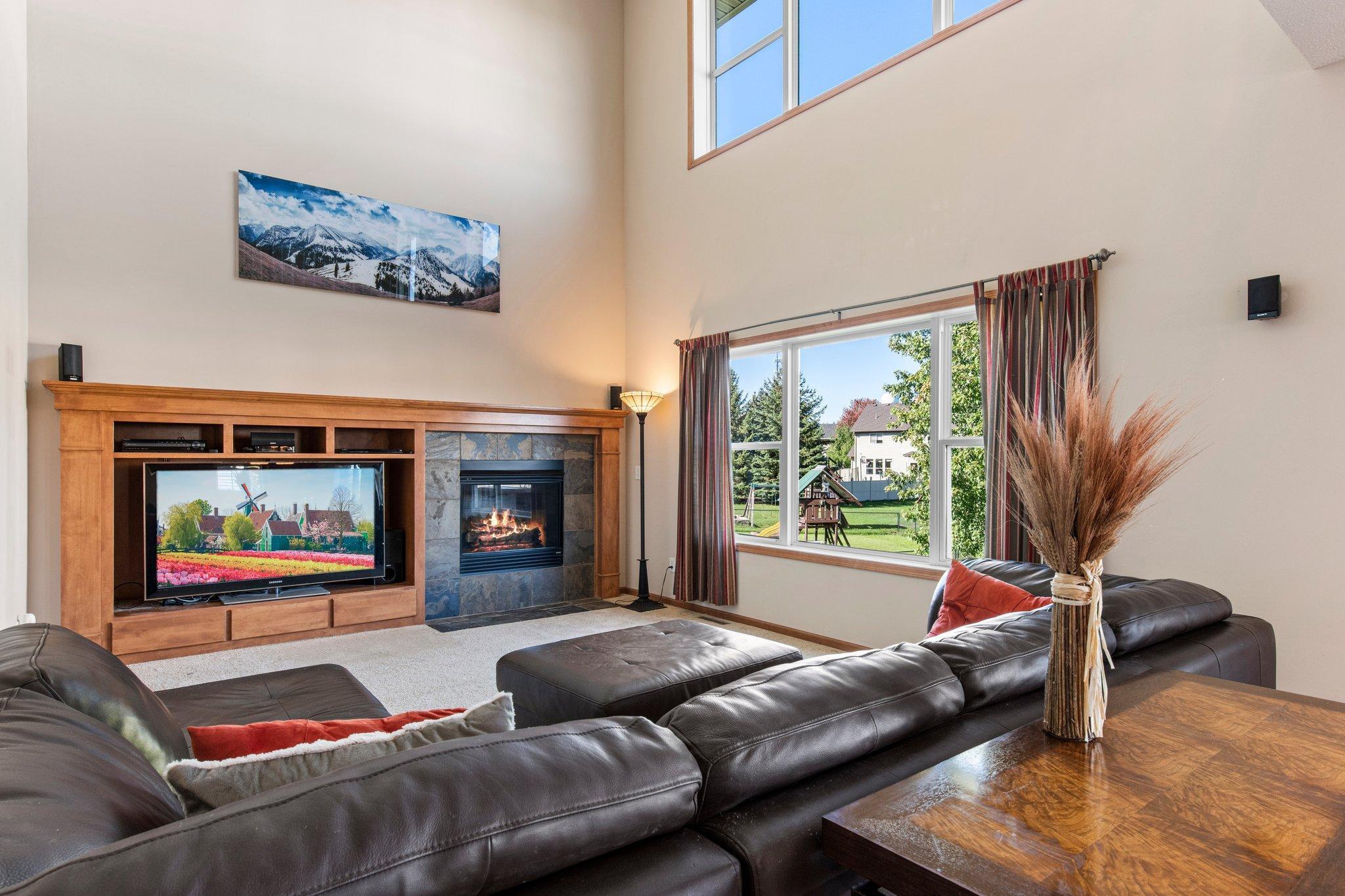 26912 Meadow Ridge Drive