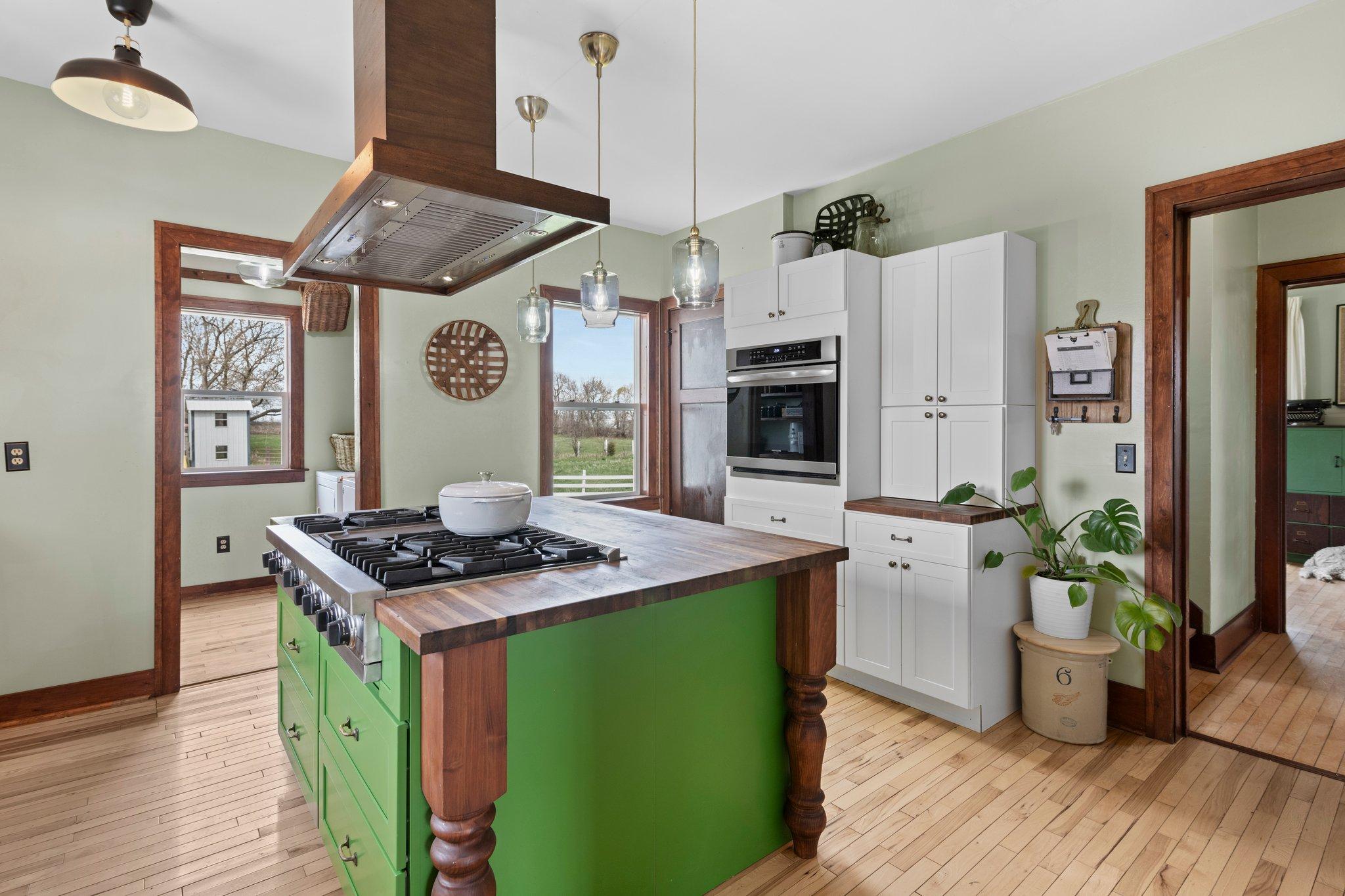 15100 W 250th Street