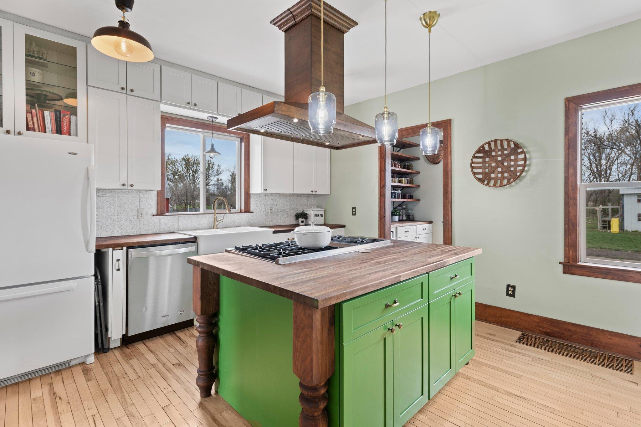 15100 W 250th Street