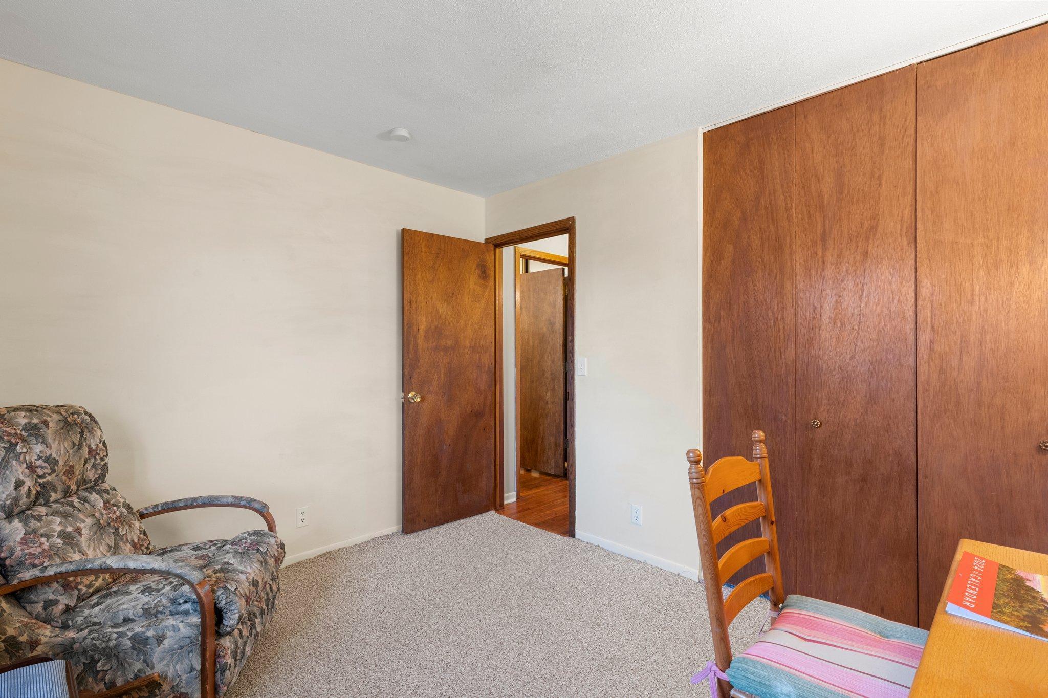 1075 Lowell Drive