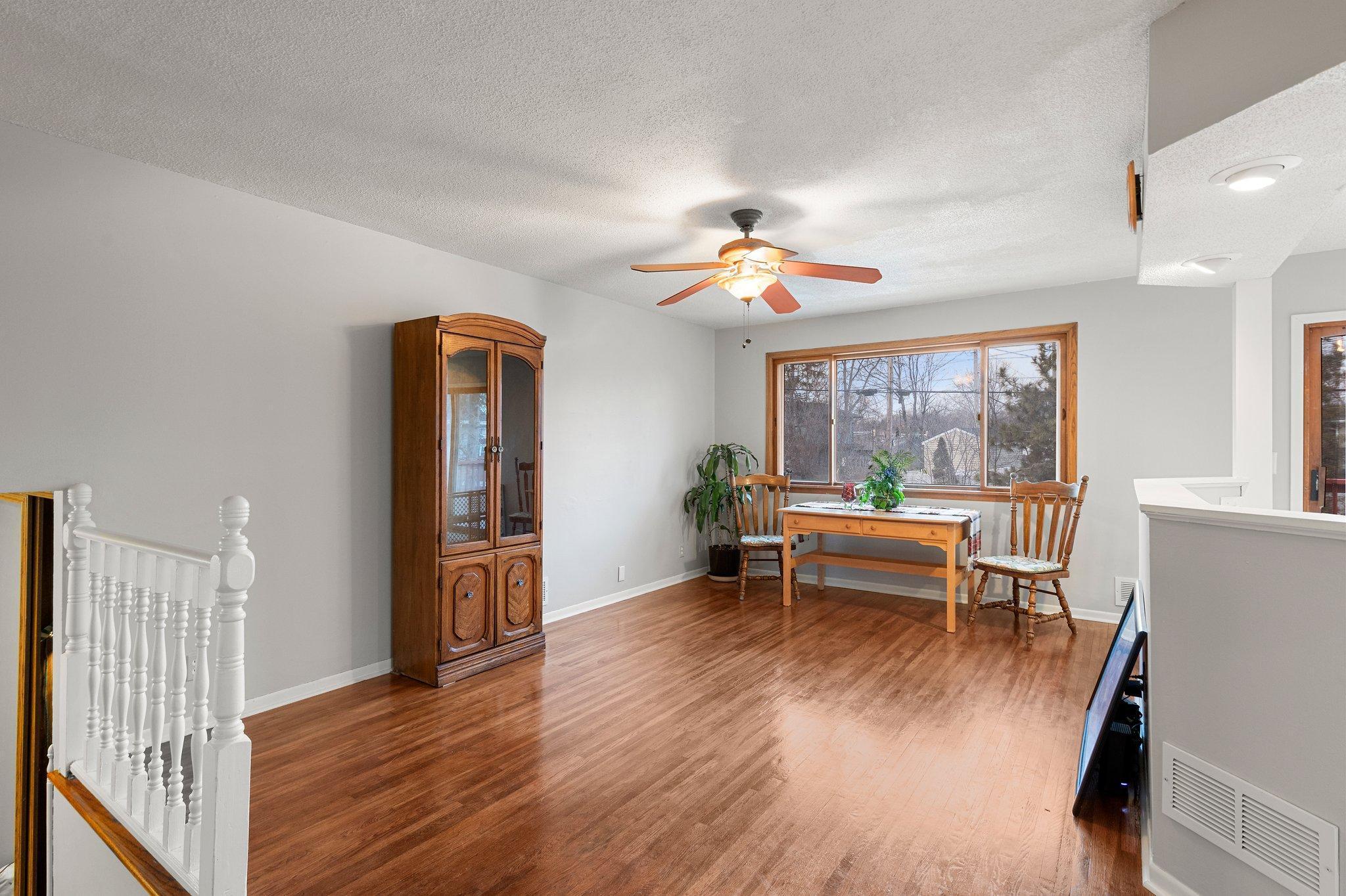 1075 Lowell Drive