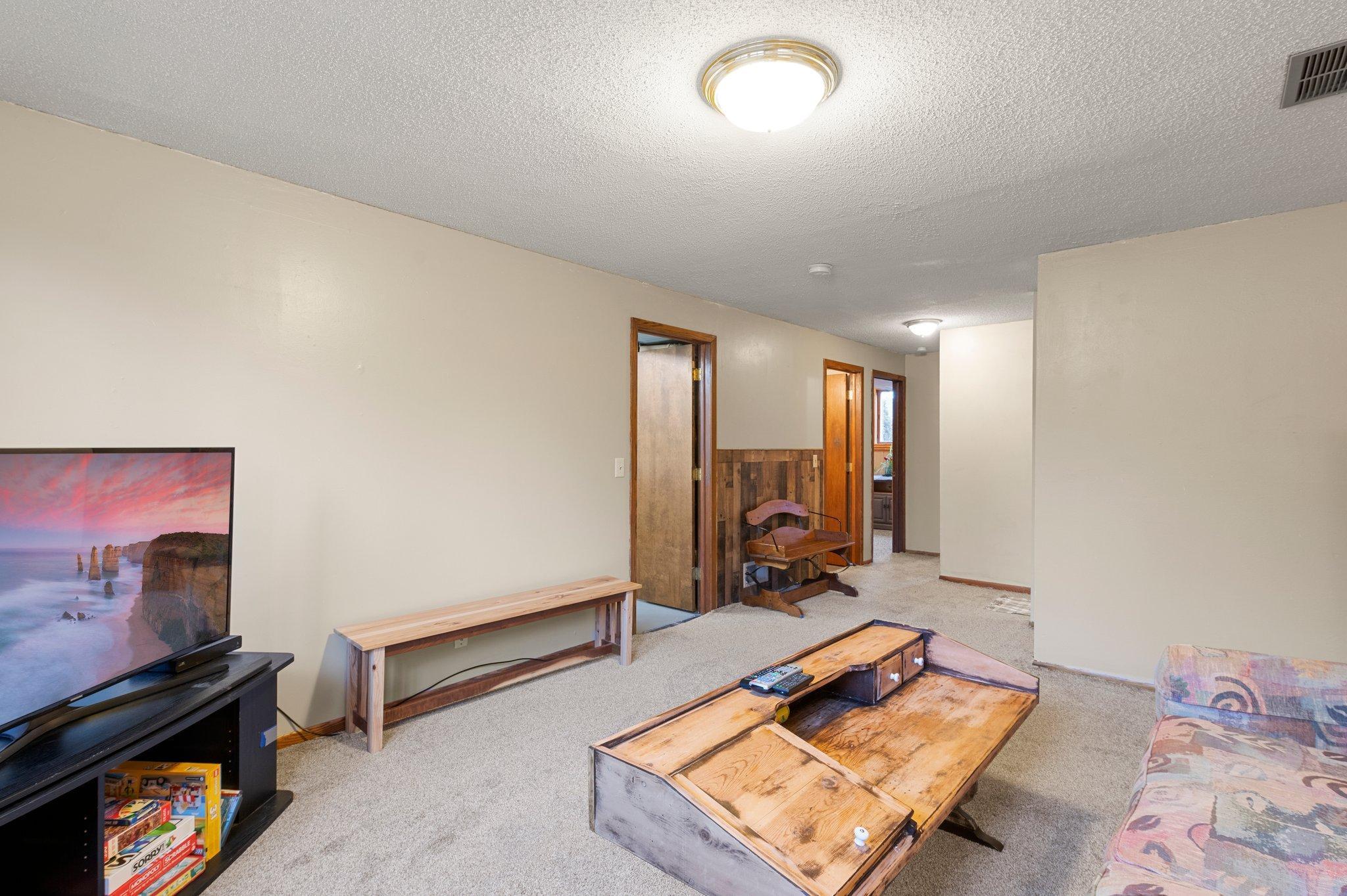 1075 Lowell Drive