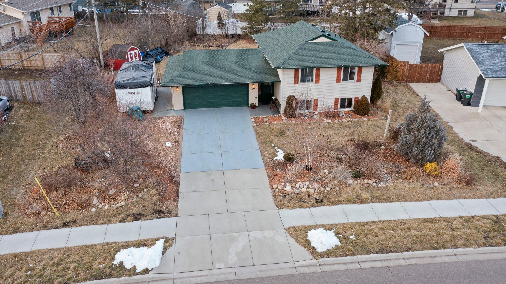 1075 Lowell Drive